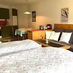 דירה Chesa Azalea 2 By Interhome